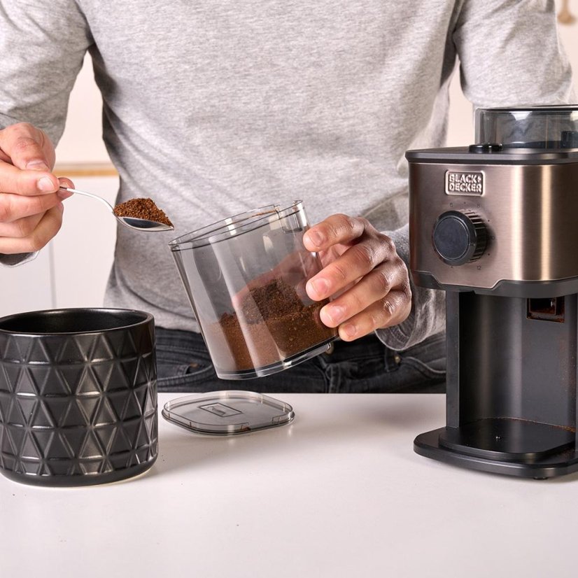 Kávomlýnek Black+Decker BXCG151E nerez