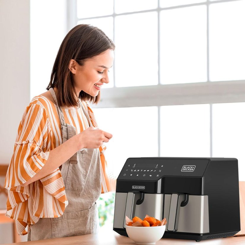 Horkovzdušná fritéza Black+Decker BXAF9000E černo-stříbrná