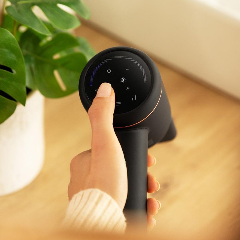 Fén na vlasy Cecotec Bamba Ionicare Rockstar 4400 černý