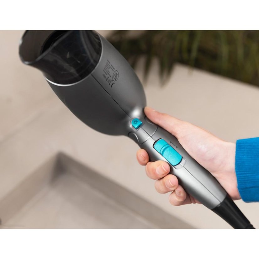 Fén na vlasy Cecotec Bamba Ionicare Power and Go Black  4327 černý