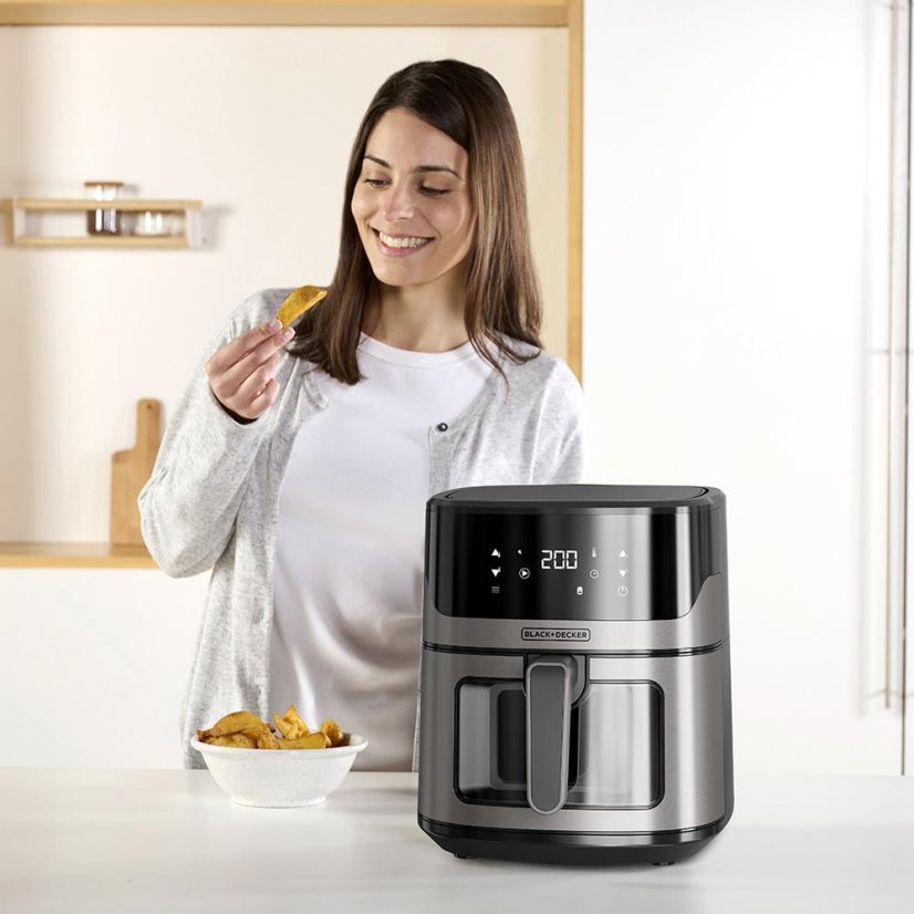 Horkovzdušná fritéza Black+Decker BXAF6500E černo-stříbrná