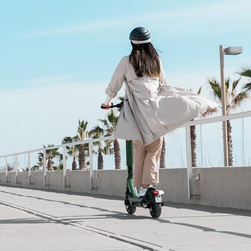 Elektrická koloběžka Cecotec Bongo Serie X65 Connected 7109 šedo-zelená