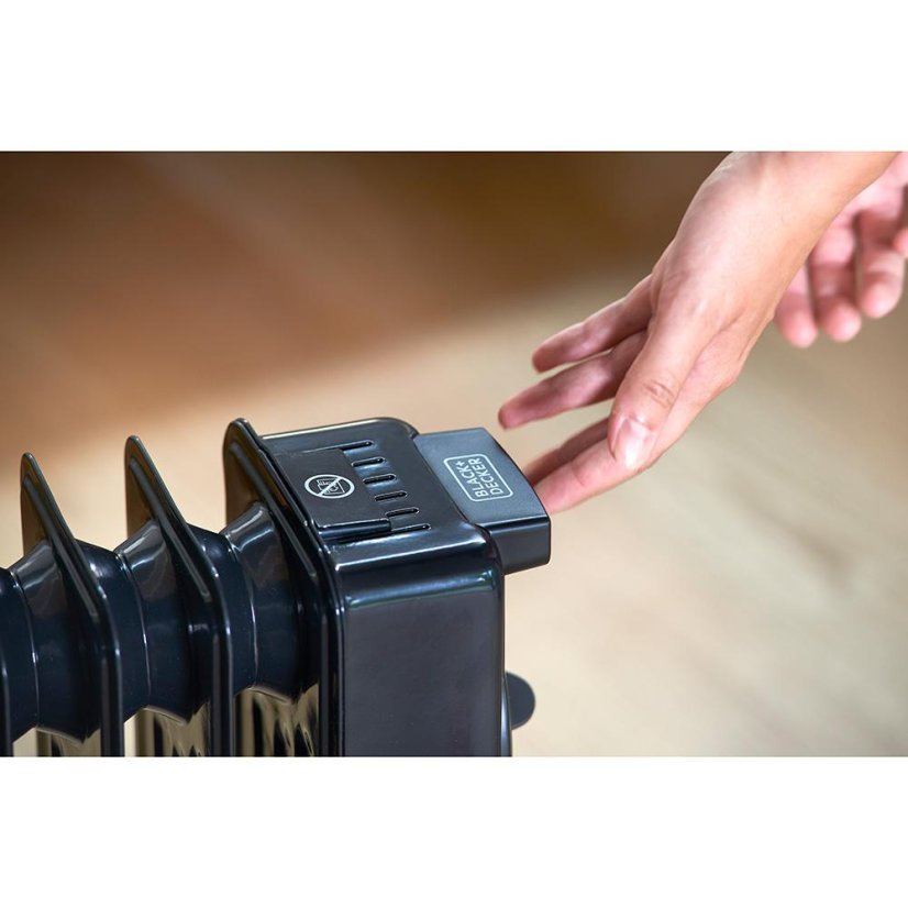 Radiátor Black+Decker BXRA2300E černý