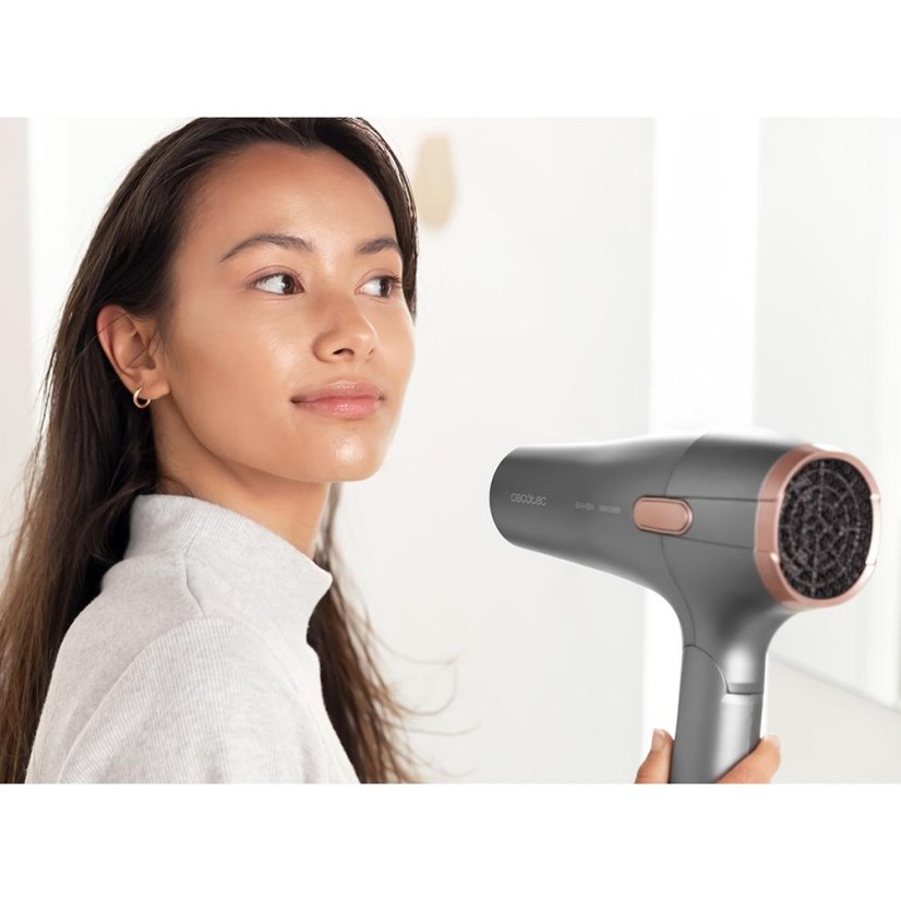 Fén na vlasy Cecotec Bamba Ionicare 4239 šedý