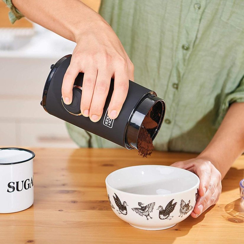 Mlýnek Black+Decker BXCG150E nerez černý