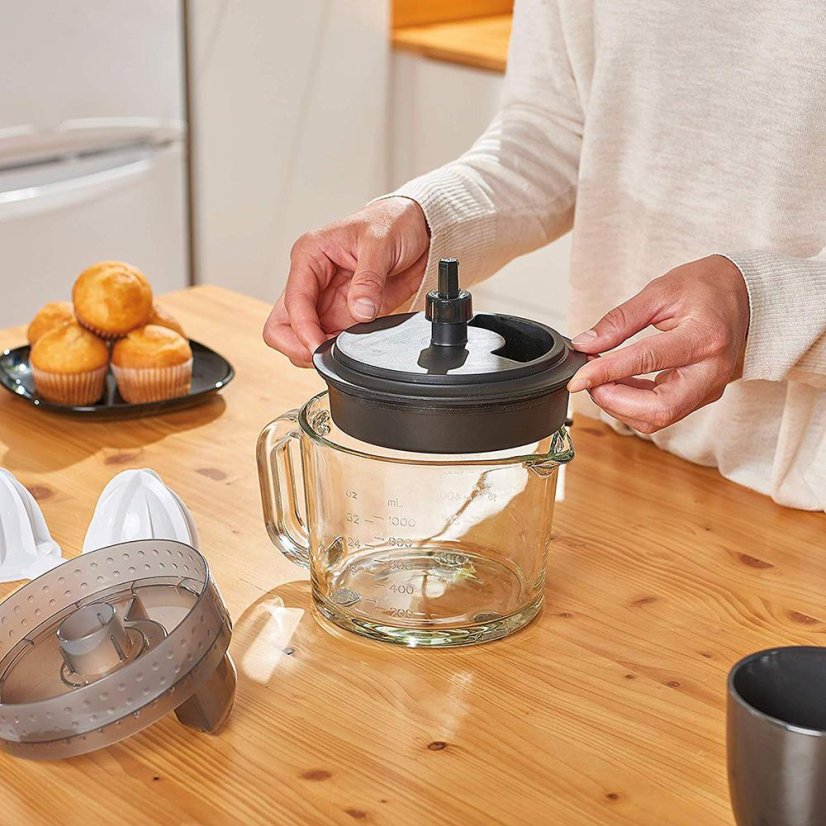 Citrusovač Black+Decker BXCJ30E