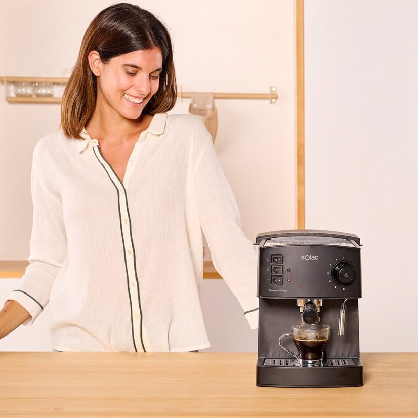 Kávovar Solac CE4482 černý