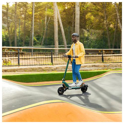 Elektrická koloběžka Cecotec Bongo Serie Z Mountain 7315 černo-zlatá