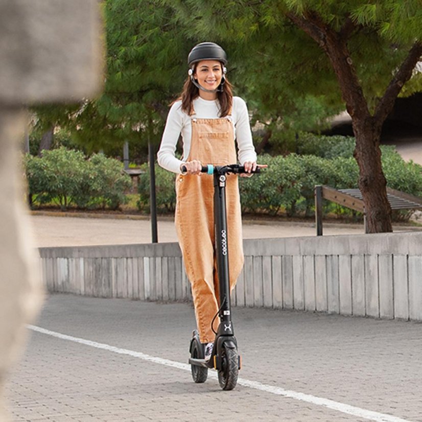 Elektrická koloběžka Cecotec Bongo Serie A Max 45 Conn. 7303 černá