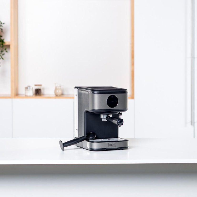 Kávovar Black + Decker BXCO850E stříbrný